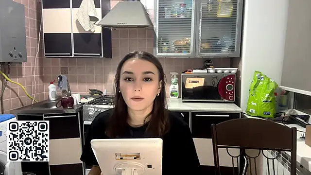 Snapshot of JaneFosterxx chatting on 16, 11, 2025 JaneFosterxx online show from 16, 11, 2025