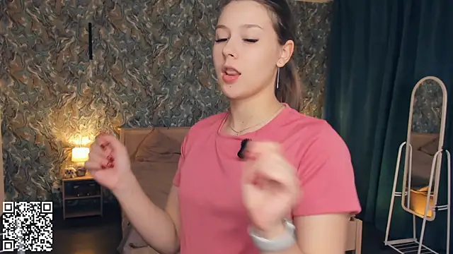 Snapshot of MondoNeko chatting on 28, 11, 2025 MondoNeko online show from 28, 11, 2025