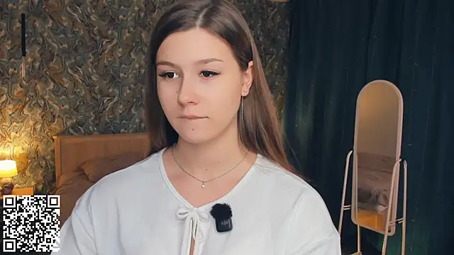 Snapshot of MondoNeko chatting on 3, 12, 2025 MondoNeko online show from 3, 12, 2025