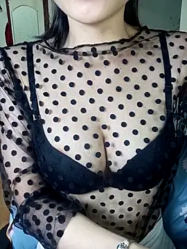 Snapshot of BiCute688 chatting on 5, 11, 2025 BiCute688 online show from 5, 11, 2025