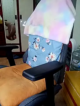 BiCute688 online show from 18, 12, 2025