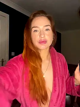 Snapshot of Cherry-L-28 chatting on 2, 12, 2025 Cherry-L-28 online show from 2, 12, 2025