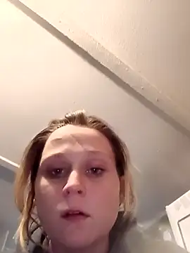 Snapshot of Queen2454 chatting on 13, 2, 2026 Queen2454 online show from 13, 2, 2026