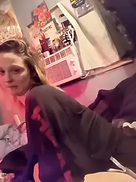 Snapshot of Queen2454 chatting on 18, 2, 2026 Queen2454 online show from 18, 2, 2026