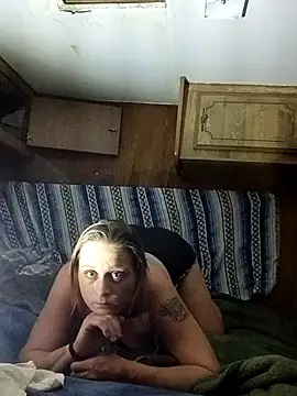 Snapshot of Queen2454 chatting on 10, 5, 2026 Queen2454 online show from 10, 5, 2026