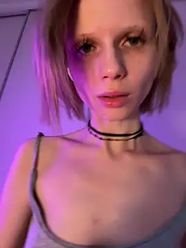 bunnyirisluv online show from 6, 3, 2026