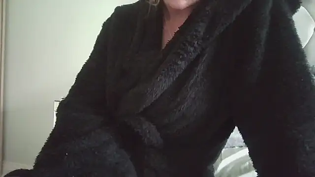 Snapshot of gracelayla chatting on 1, 10, 2025 gracelayla online show from 1, 10, 2025