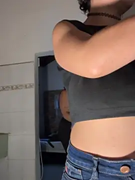 Snapshot of MysterySexx chatting on 4, 6, 2026 MysterySexx online show from 4, 6, 2026