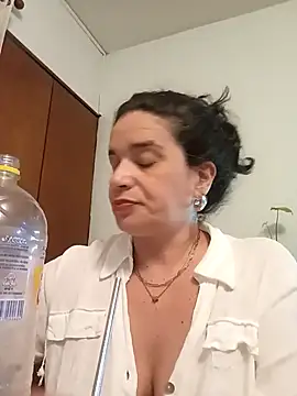 Snapshot of MoritaSalvaj chatting on 5, 10, 2025 MoritaSalvaj online show from 5, 10, 2025