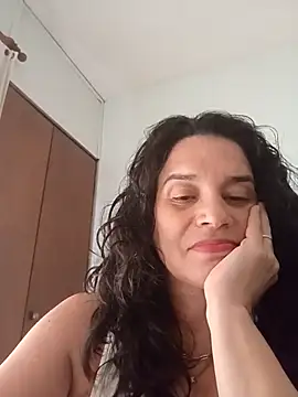 Snapshot of MoritaSalvaj chatting on 5, 10, 2025 MoritaSalvaj online show from 5, 10, 2025