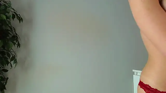 Snapshot of trixietaylor chatting on 13, 6, 2026 trixietaylor online show from 13, 6, 2026