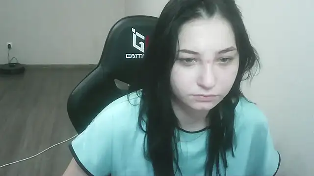 meow woem online show from 31, 10, 2025