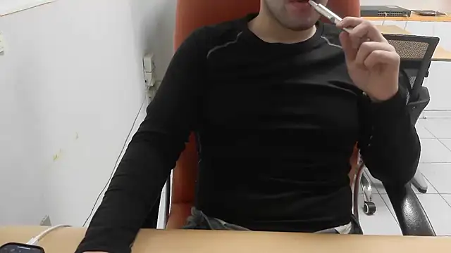 cazzo18cm3 online show from 16, 12, 2025