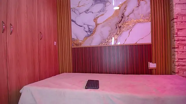 martinasmith303av online show from 12, 11, 2025