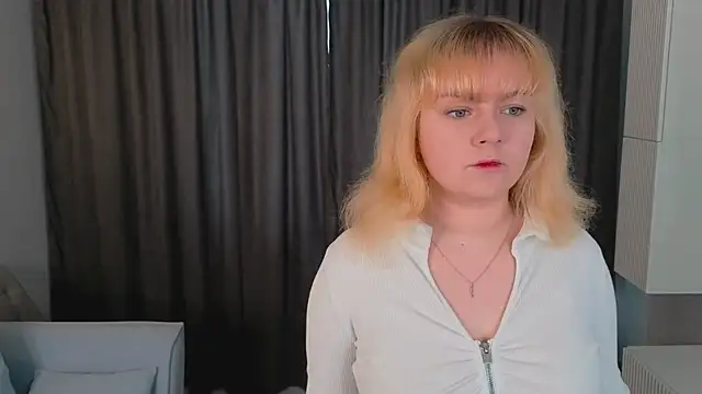 Snapshot of Sharon_Riley_ chatting on 29, 9, 2025 Sharon Riley online show from 29, 9, 2025