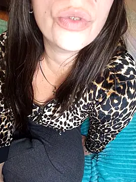 Snapshot of Amarteverdaderamente chatting on 10, 4, 2026 Amarteverdaderamente online show from 10, 4, 2026