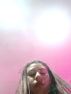 Snapshot of Zayra_Velisse1 chatting on 27, 10, 2025 Zayra Velisse1 online show from 27, 10, 2025