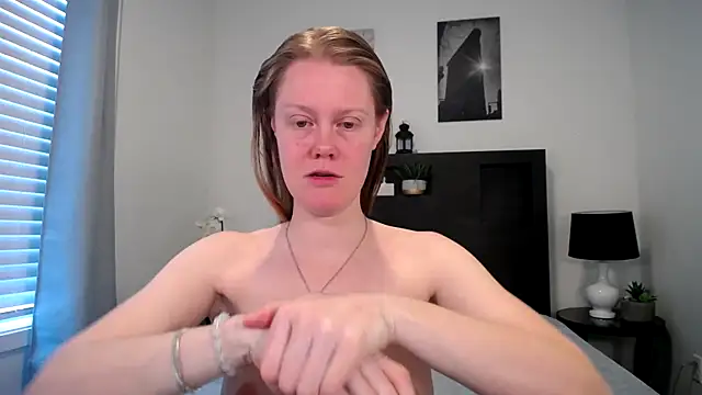 Snapshot of naughtyfox89 chatting on 16, 2, 2026 naughtyfox89 online show from 16, 2, 2026