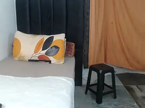 Snapshot of Black-RoseX chatting on 7, 11, 2025 Black-RoseX online show from 7, 11, 2025