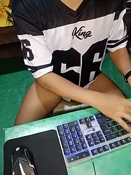 Hot cutiepie online show from 5, 7, 2026
