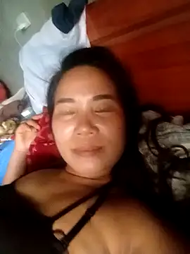 Snapshot of meomeo-baby chatting on 30, 9, 2025 meomeo-baby online show from 30, 9, 2025