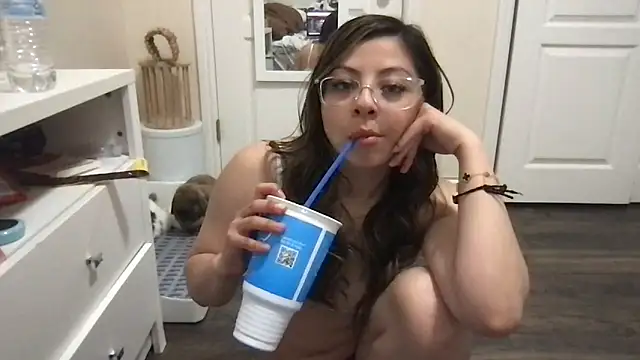 bunnygorl12 online show from 11, 3, 2026