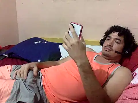 Snapshot of ThiagoDeseo chatting on 30, 9, 2025 ThiagoDeseo online show from 30, 9, 2025