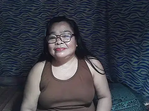 Snapshot of cris_tita chatting on 11, 2, 2026 cris tita online show from 11, 2, 2026