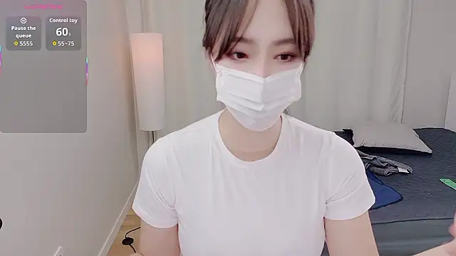 Snapshot of baby_taeri chatting on 14, 11, 2025 baby taeri online show from 14, 11, 2025