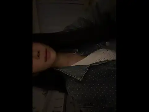 Snapshot of xiaowan_x chatting on 14, 11, 2025 xiaowan x online show from 14, 11, 2025