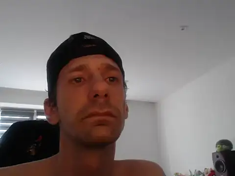 Snapshot of LoyalDoggie chatting on 17, 7, 2026 LoyalDoggie online show from 17, 7, 2026