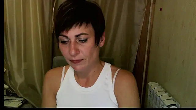 Snapshot of Ashley_Brookss chatting on 8, 10, 2025 Ashley Brookss online show from 8, 10, 2025