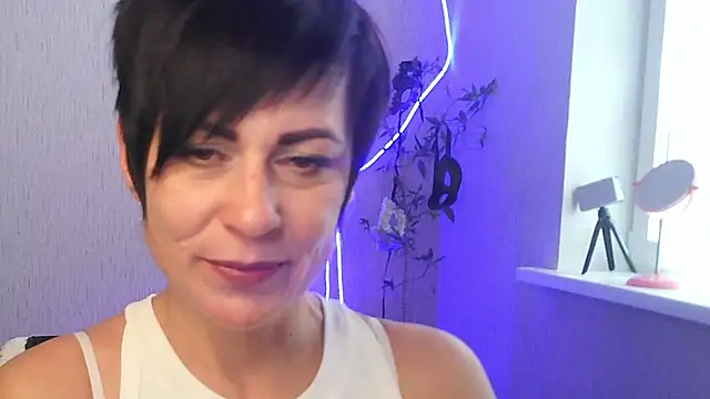 Snapshot of Ashley_Brookss chatting on 10, 11, 2025 Ashley Brookss online show from 10, 11, 2025