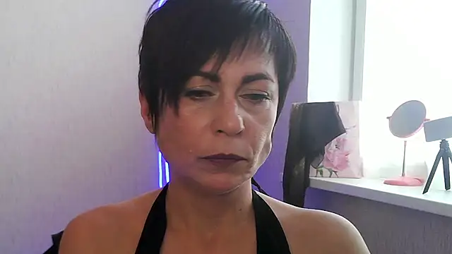 Snapshot of Ashley_Brookss chatting on 11, 11, 2025 Ashley Brookss online show from 11, 11, 2025