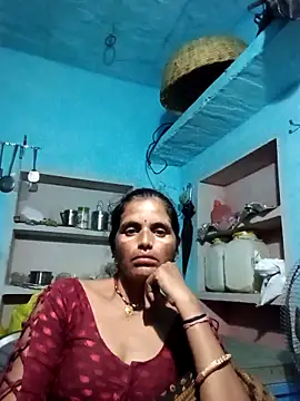 Snapshot of Mohni_cute chatting on 4, 10, 2025 Mohni cute online show from 4, 10, 2025
