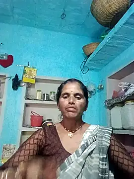 Snapshot of Mohni_cute chatting on 13, 10, 2025 Mohni cute online show from 13, 10, 2025