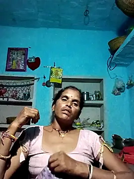 Snapshot of Mohni_cute chatting on 14, 10, 2025 Mohni cute online show from 14, 10, 2025