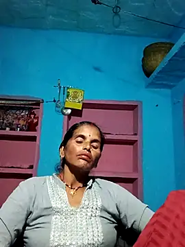 Snapshot of Mohni_cute chatting on 15, 10, 2025 Mohni cute online show from 15, 10, 2025