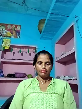 Snapshot of Mohni_cute chatting on 29, 10, 2025 Mohni cute online show from 29, 10, 2025