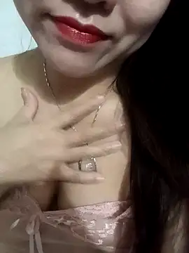 Snapshot of ZingCii chatting on 4, 11, 2025 ZingCii online show from 4, 11, 2025