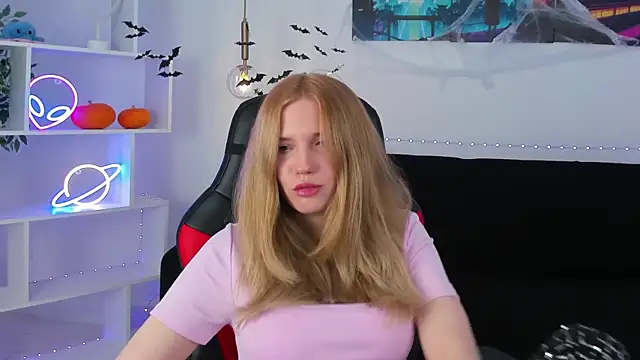 Snapshot of MelissaLiss chatting on 25, 10, 2025 MelissaLiss online show from 25, 10, 2025