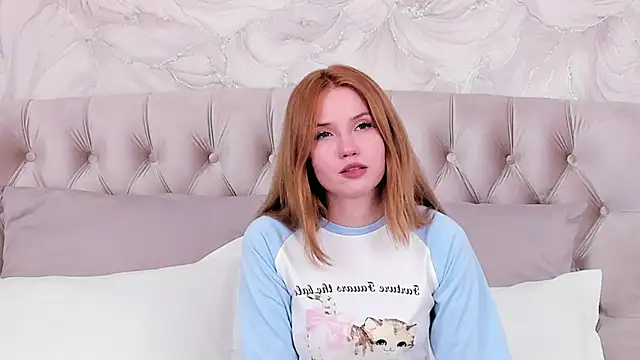 Snapshot of MelissaLiss chatting on 5, 11, 2025 MelissaLiss online show from 5, 11, 2025