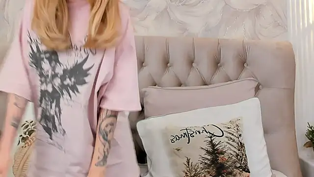 Snapshot of MelissaLiss chatting on 13, 12, 2025 MelissaLiss online show from 13, 12, 2025