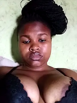 Snapshot of YourGehl_Nocy chatting on 30, 9, 2025 YourGehl Nocy online show from 30, 9, 2025