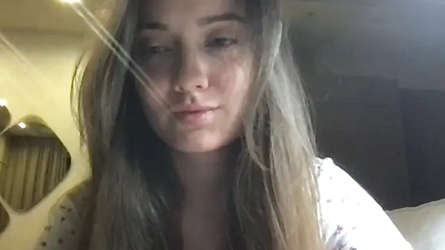 Snapshot of Justamanda1 chatting on 29, 9, 2025 Justamanda1 online show from 29, 9, 2025