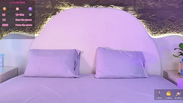 Snapshot of Selene_Brownie chatting on 27, 10, 2025 Selene Brownie online show from 27, 10, 2025