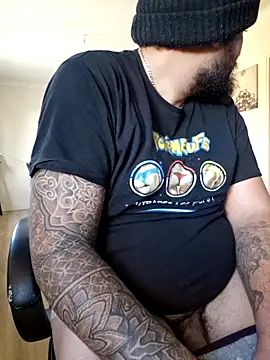 Snapshot of barbuesoum44 chatting on 25, 10, 2025 barbuesoum44 online show from 25, 10, 2025