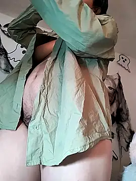 Snapshot of Valentina_Squirt- chatting on 7, 11, 2025 Valentina Squirt- online show from 7, 11, 2025