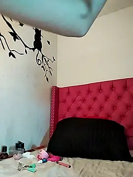 Snapshot of Valentina_Squirt- chatting on 12, 11, 2025 Valentina Squirt- online show from 12, 11, 2025