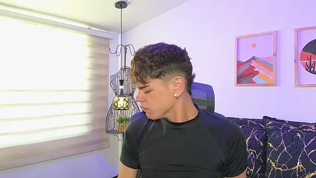 Snapshot of kevienmiet chatting on 9, 10, 2025 kevienmiet online show from 9, 10, 2025